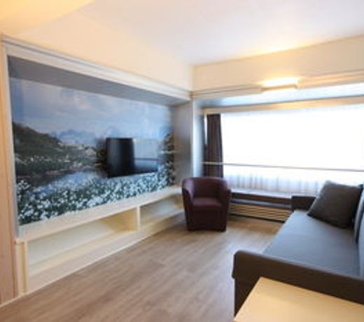 TH 1400 Hotel
