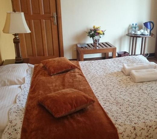 Yoho Villa Acacia
