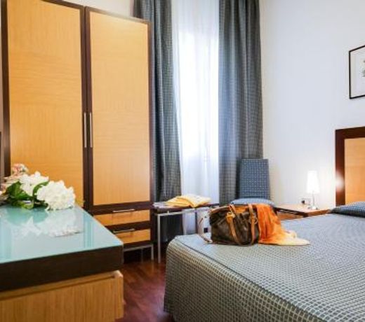 Aris Hotel
