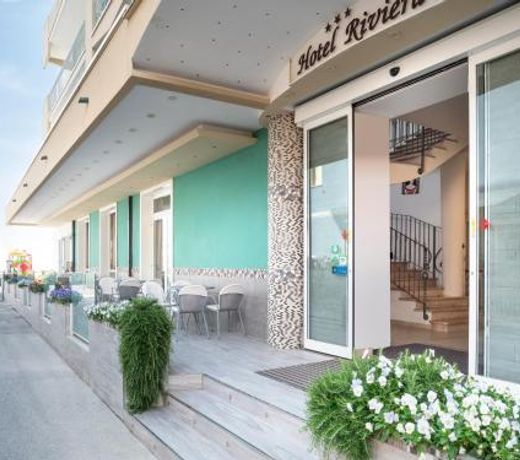 Hotel Riviera