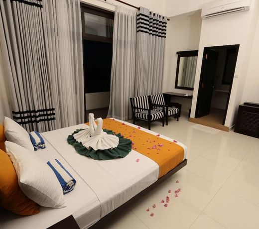 Lagoon Paradise Beach Resort