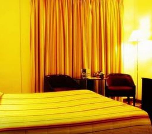 Dana Plaza Hotel