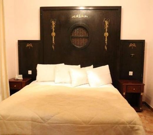 ACACIA SUITES