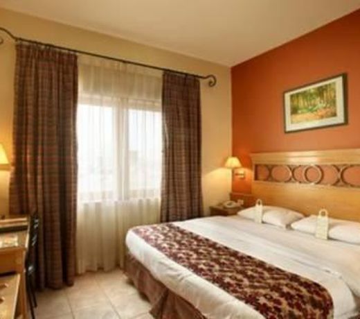 Capri Hotel Suites