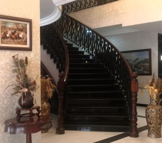 Orient House Hotel