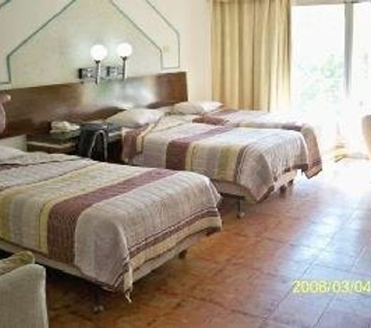 AL CAZAR HOTEL