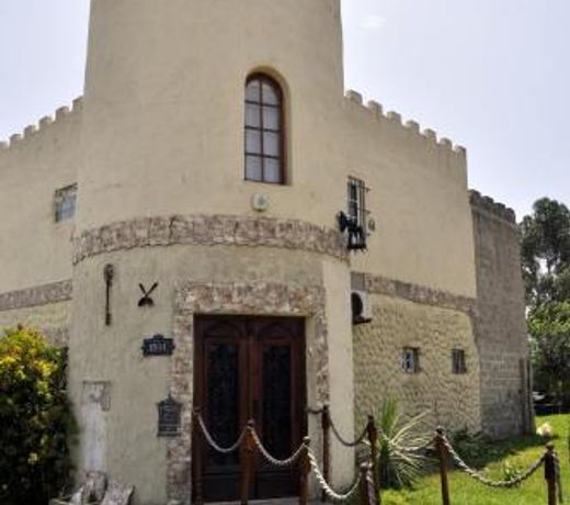 Posada Castillo La Pausa