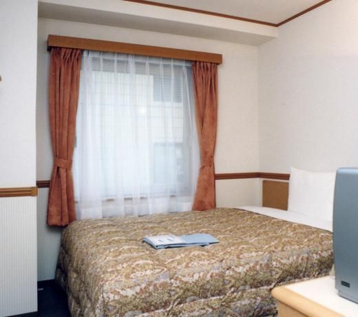 Toyoko Inn Shin-Osaka Chuo-guchi Shinkan