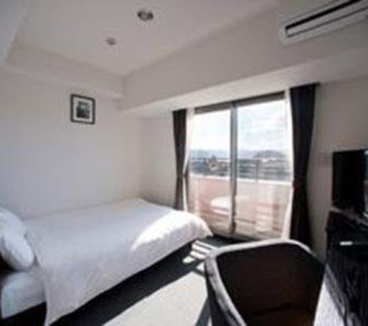 Omura Station Hotel