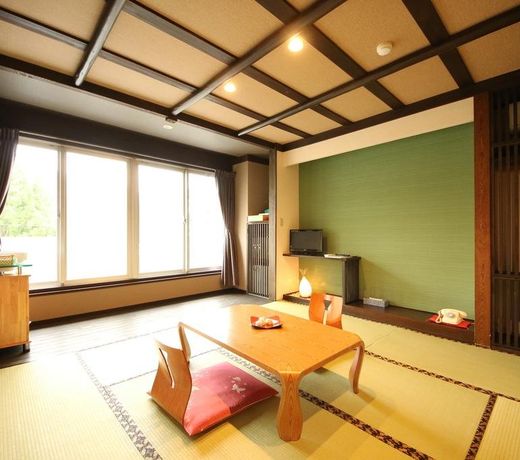 Nozawa Onsen Kawaichiya Ryokan