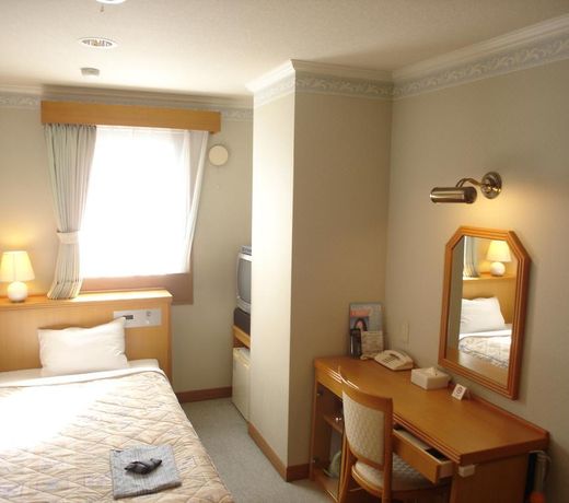 Kanayama Plaza Hotel
