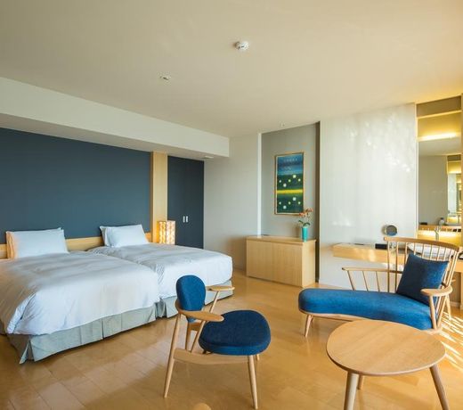 Beach Hotel Sunshine