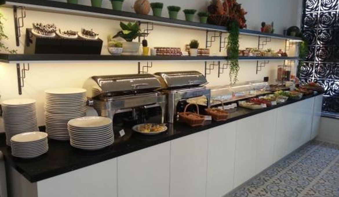 Tempo Suites Airport