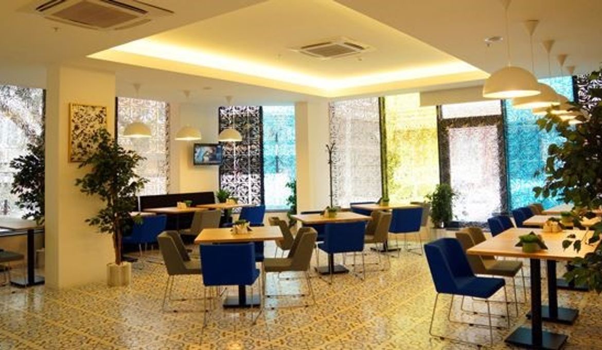 Tempo Suites Airport