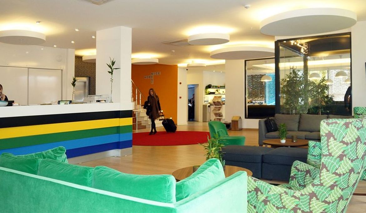 Tempo Suites Airport