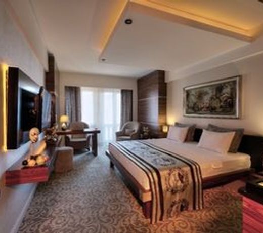 Madame Tadia Hotel