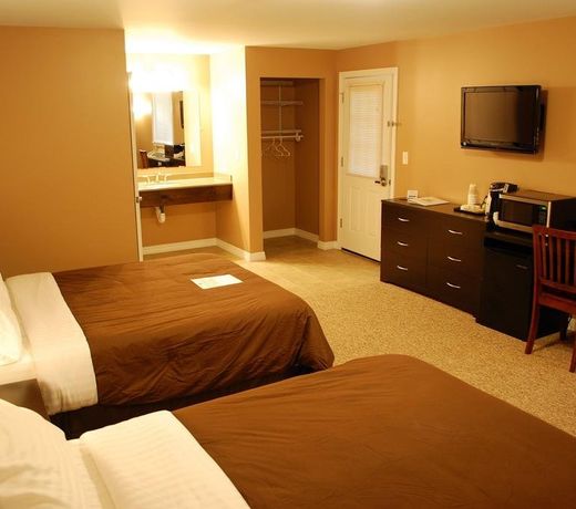 Abbot Trailside Lodging
