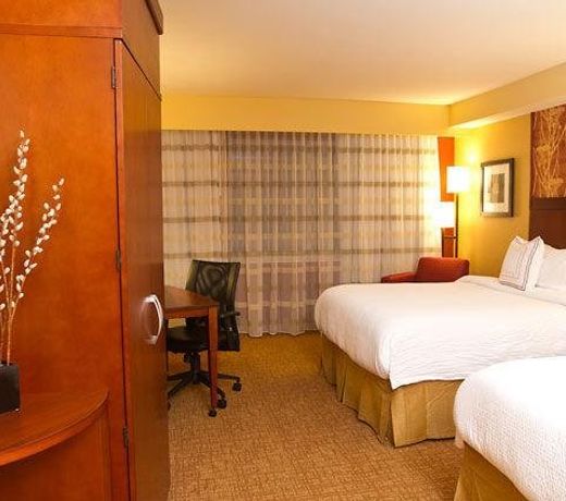 Courtyard by Marriott Philadelphia Springfield