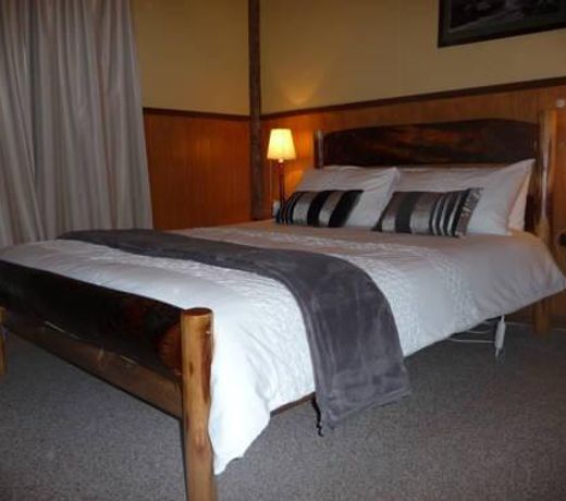The Allyn Riverside Cabins
