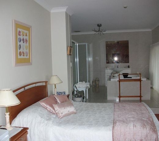 Stella's Dromana Hotel