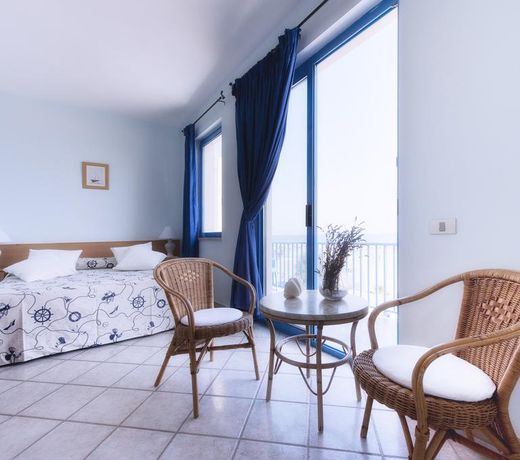 Hotel Mediterraneo