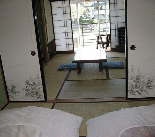 RYOKAN NAKAYA