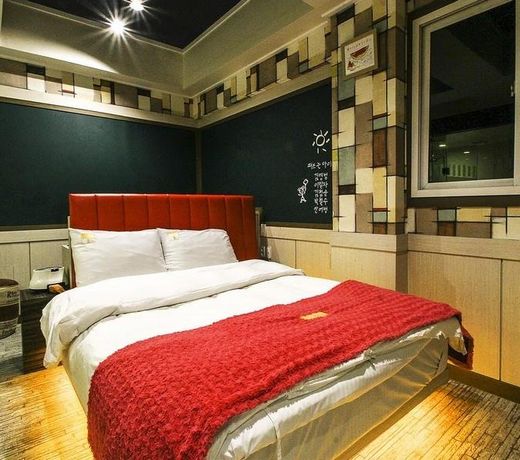 2X Hotel