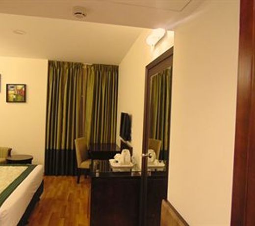 Tavisha Hotel