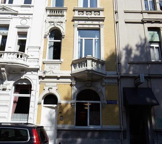 ANTWERP MUSEUM SUITES GUESTHOUSE