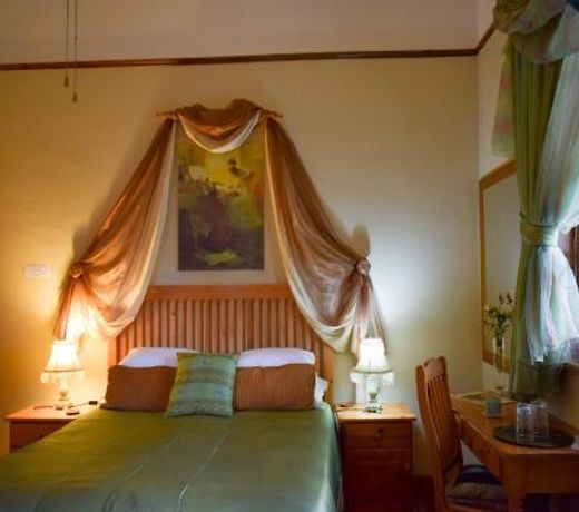 Auberge Alouette Guesthouse