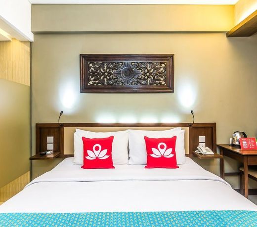 ZenRooms Kuta Benesari