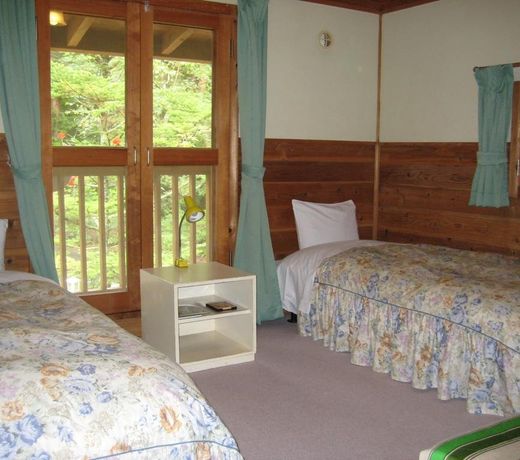 Hirotani Pension & Lodge