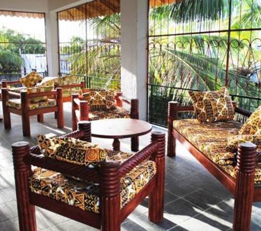 Watamu Sunflower House