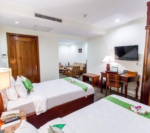 Green Palace Hotel