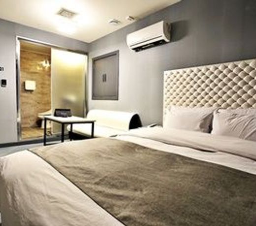 Hotel Form