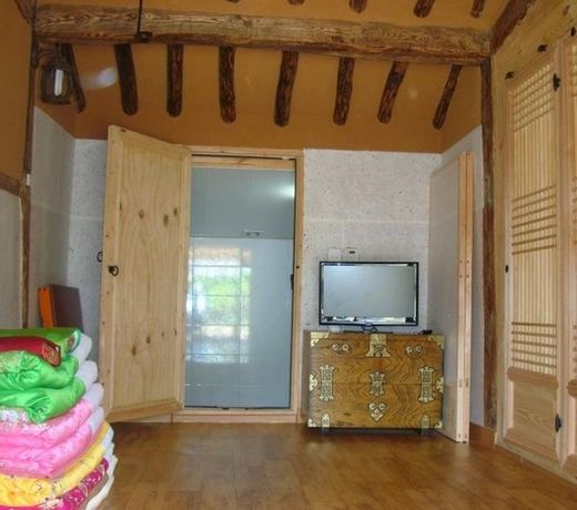 Sarangbang Guesthouse