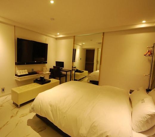 Hotel Buti&