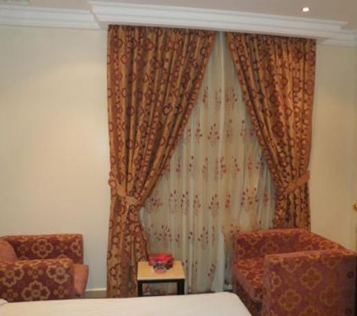 Marina Royal Hotel Suites