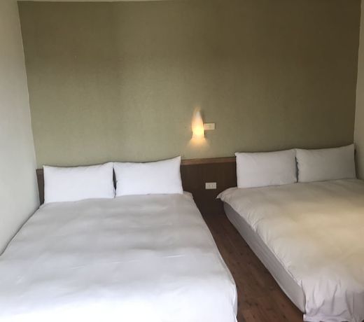 ISING HOTEL