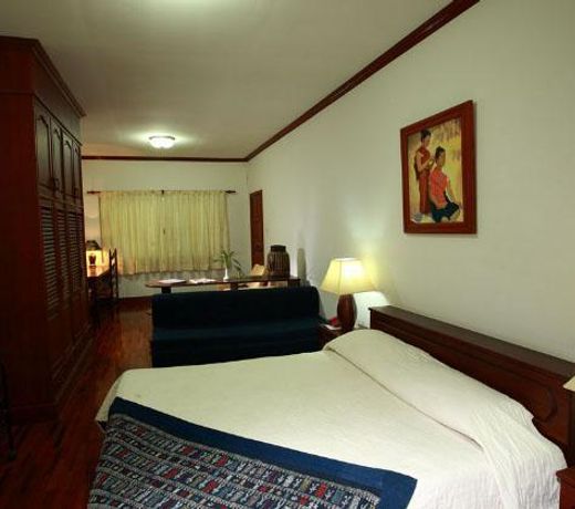 Vansana Hotel Ban Phonthan