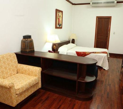 Vansana Hotel Ban Phonthan