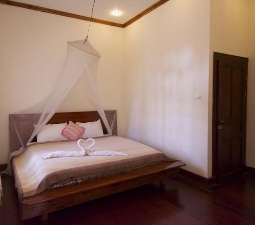 Villa Phathana Hotel