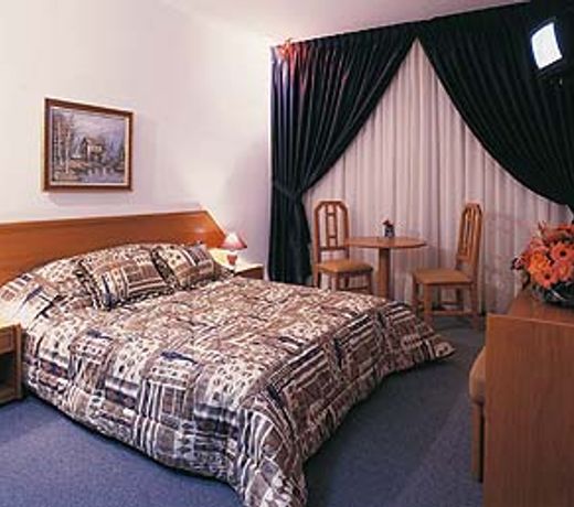 BEVERLY RESIDENCE
