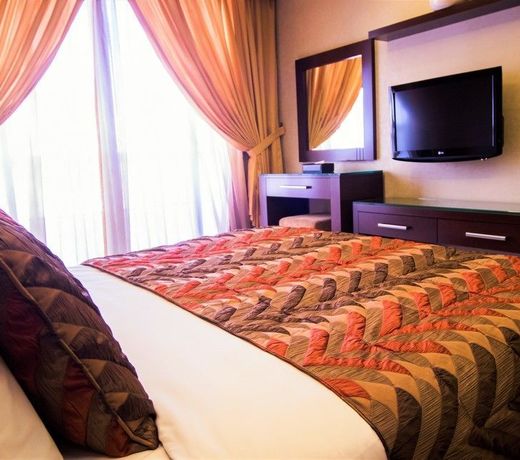 Imperial Suites Hotel