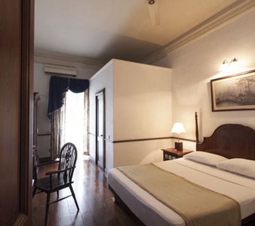 Queen's Hotel