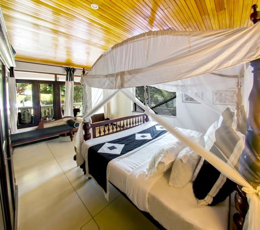 Suite Lanka