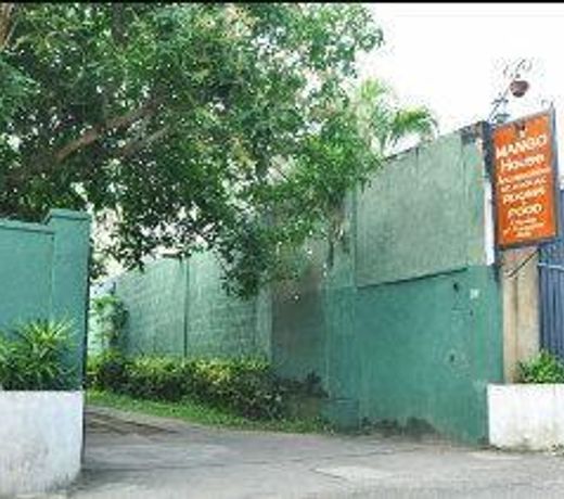Mango House