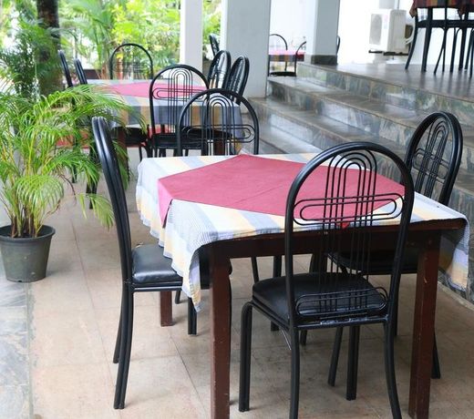 Field View Holiday Resort