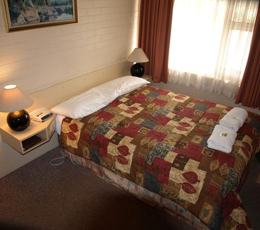 Civic Motor Inn