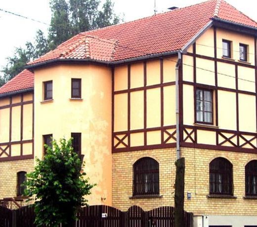 Villand Hotel with Free Private Parking and Self Check In 24h